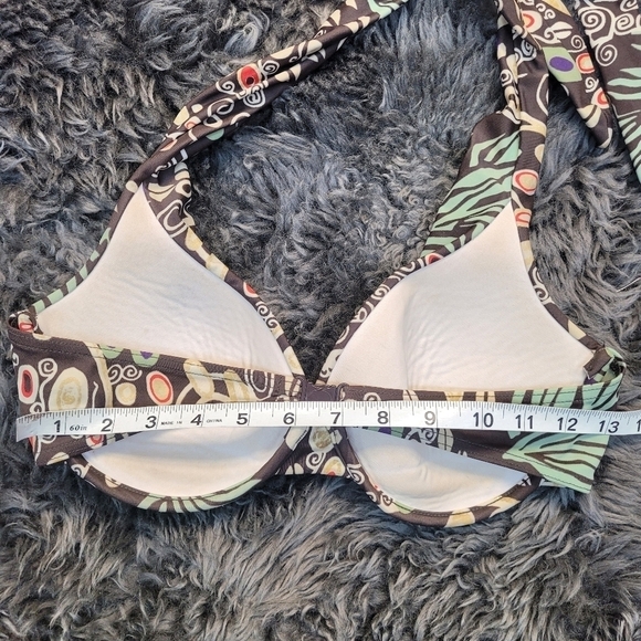 BECREATIVE High Quality Two Piece Swimsuit - Picture 14 of 14